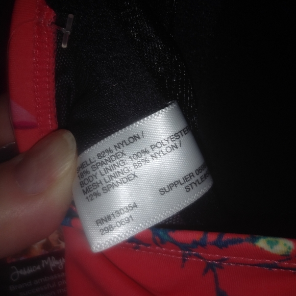 NWT Plus size 1X underwire swimsuit - Picture 8 of 12